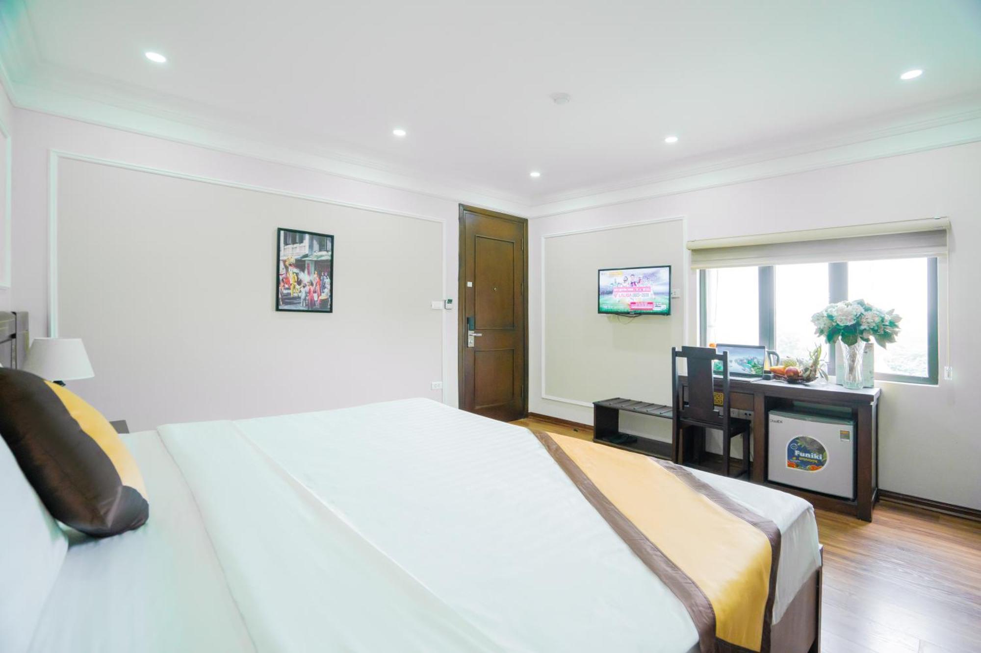 Ha Noi Lake View Hotel & Travel Hanoi Exterior foto