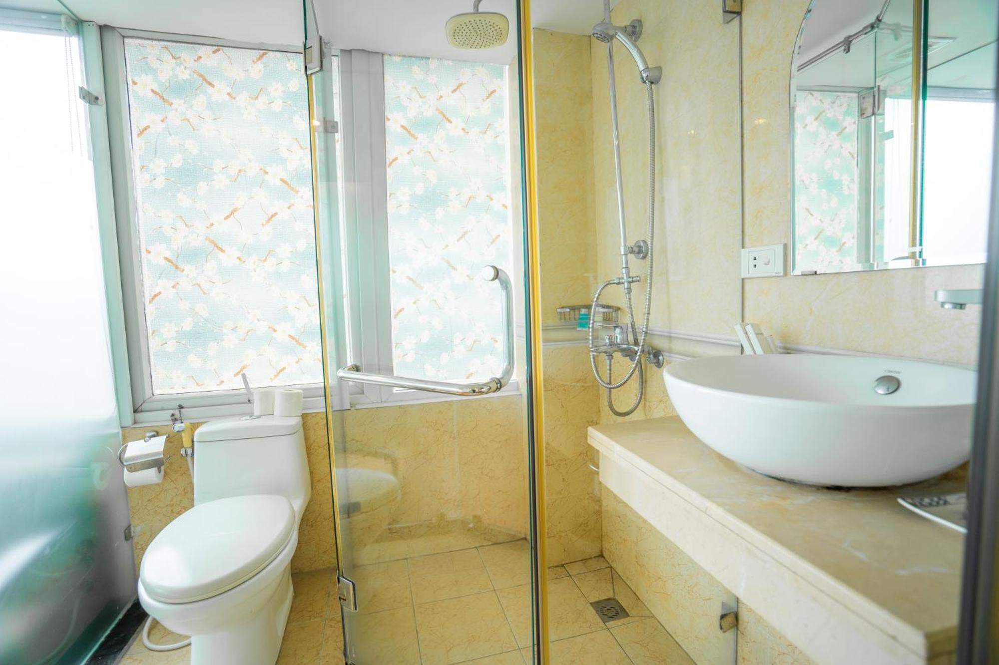 Ha Noi Lake View Hotel & Travel Hanoi Exterior foto